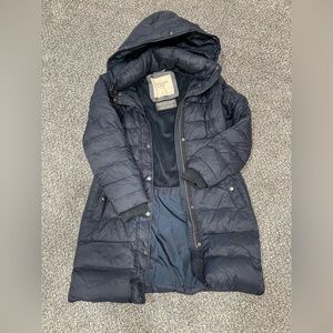 Abercrombie & Fitch Navy Blue Hooded Puffer Coat. 
Womens Large. Fitted